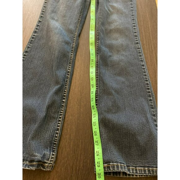 Signature Levi's At Waist Bootcut Jeans - Picture 7 of 10